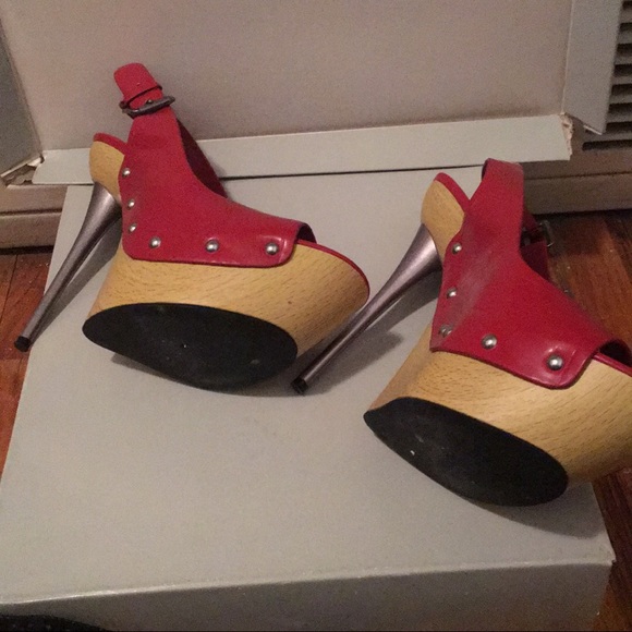 Bebe heels... RED HOT! - Picture 4 of 4